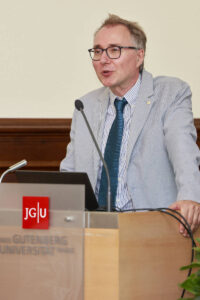 Institut für Politikwissenschaft Geschäftsführender Leiter Kai Arzheimer